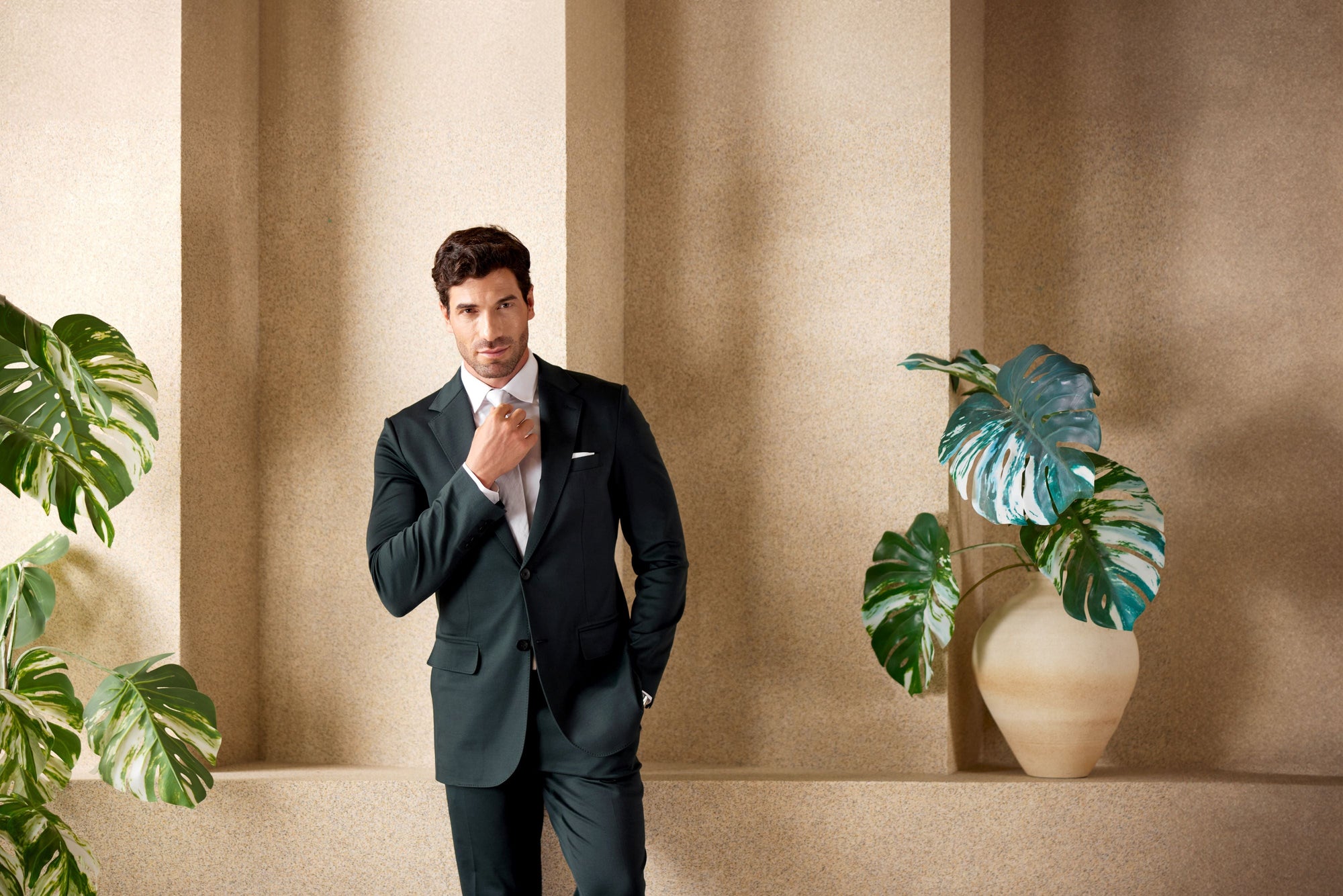 What Color Tie to Wear with a Grey Suit? A Style Guide