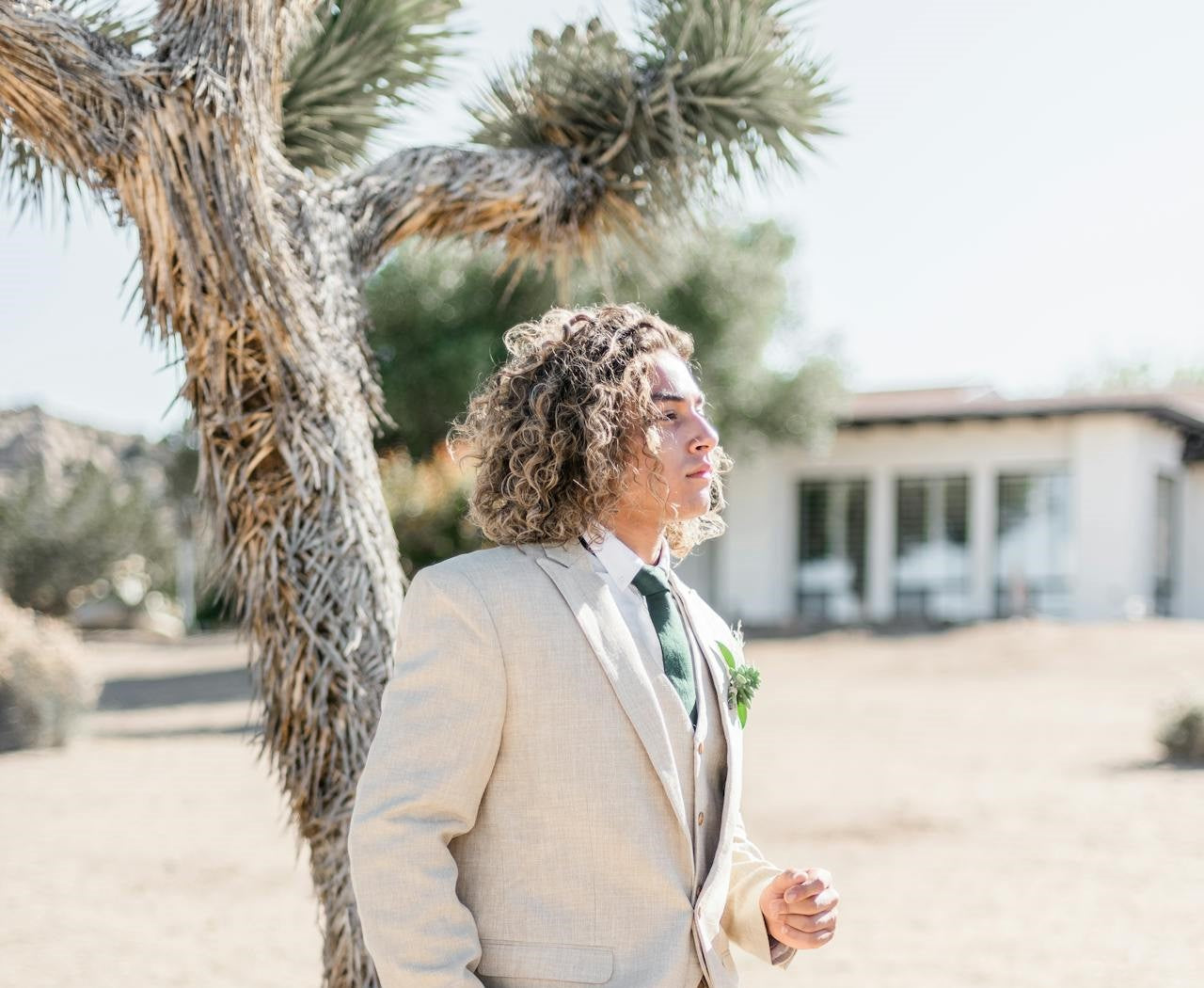 Suits For Hot Weather: What Suit to Wear in Summer?