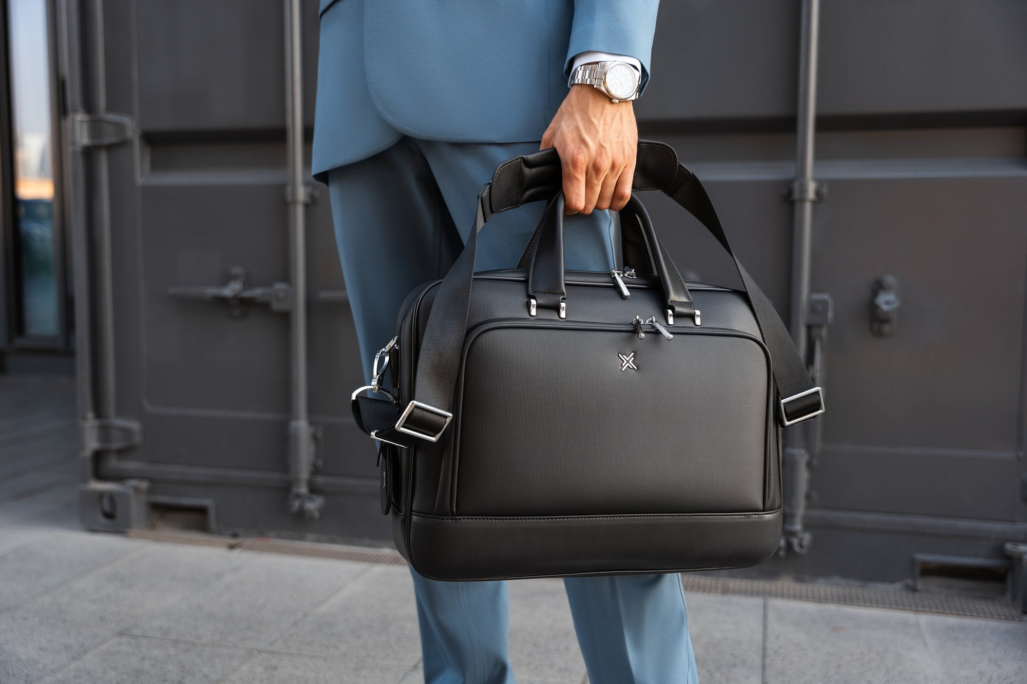 Introducing xBriefcase: The World’s Most Durable and High-Tech Briefcase, Designed for Modern Professionals